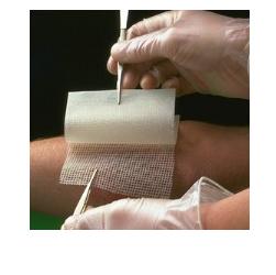GARZA MEDICATA BACTIGRAS CON CLOREXIDINA ACETATO 0,5% 10X10CM 10 PEZZI - UniversoFarmacie.it