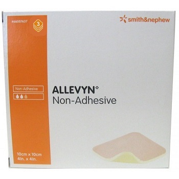 MEDICAZIONE IDROCELLULARE STERILE ALTAMENTE ASSORBENTE NON ADESIVA IN SCHIUMA DI POLIURETANO 10X10CM 3 PEZZI - UniversoFarmacie.it